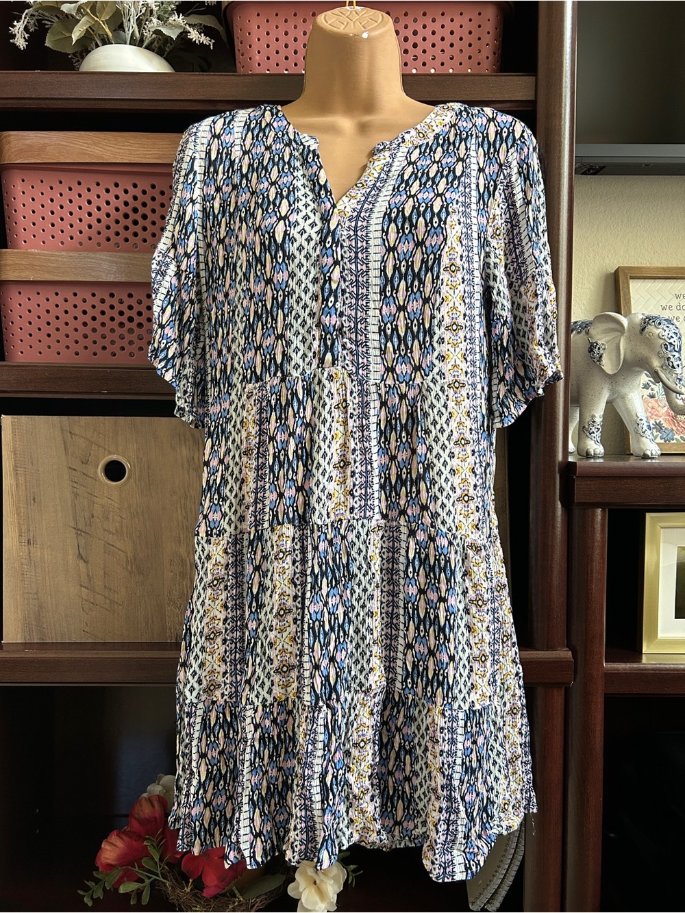 LOFT Women’s XS Multicolored V-Neck Dress